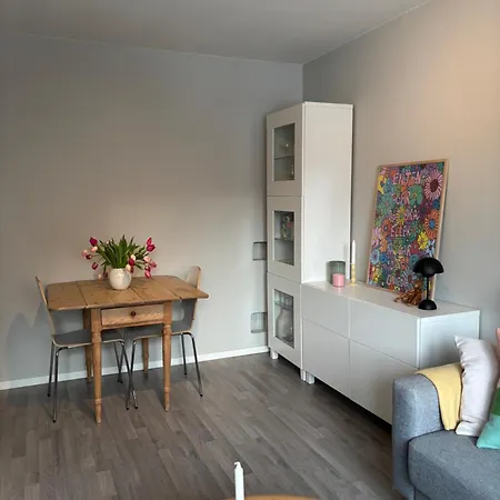 1-bedroom Apartment *